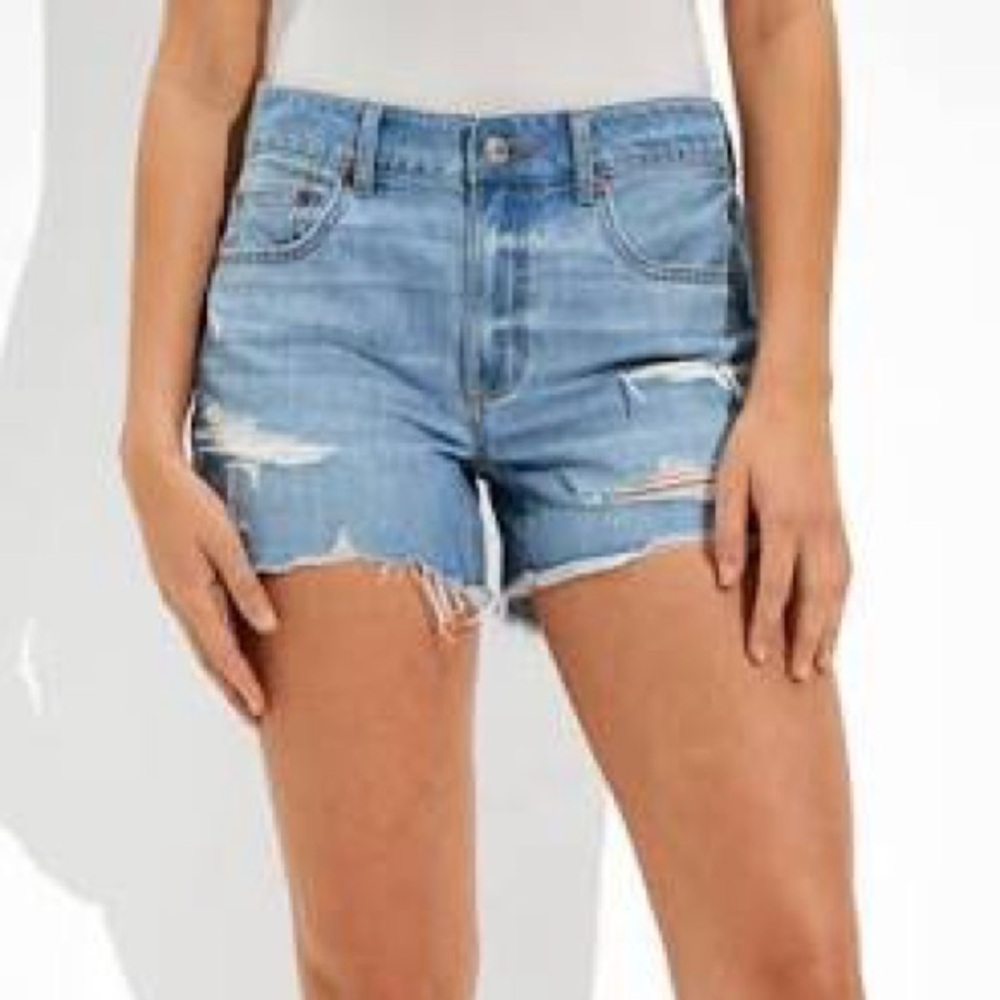 American Eagle tomgirl shorts